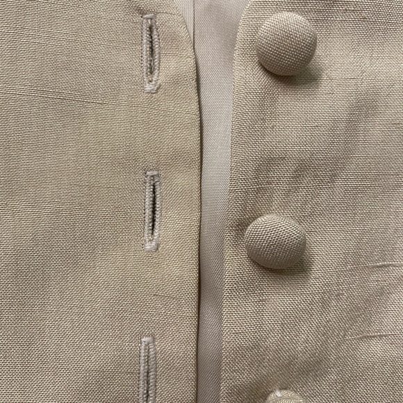 Butterfly Embroidered Beige Vest - Picture 4 of 7